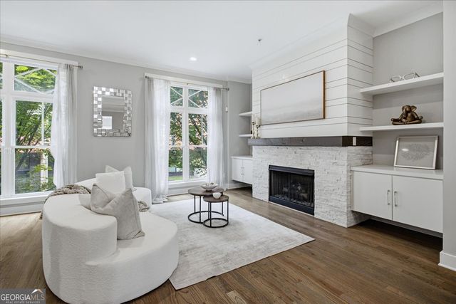 976 Memorial Walk SE, Atlanta, GA 30316