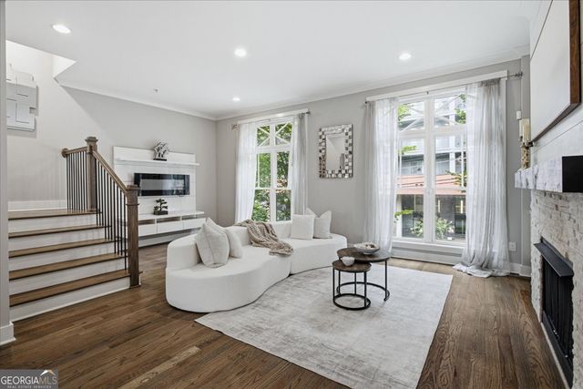 976 Memorial Walk SE, Atlanta, GA 30316