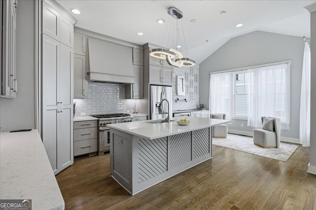 976 Memorial Walk SE, Atlanta, GA 30316
