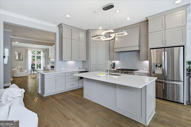 976 Memorial Walk SE, Atlanta, GA 30316