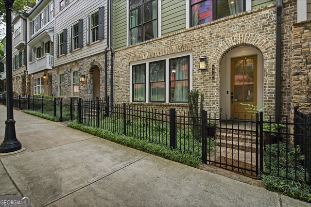976 Memorial Walk SE, Atlanta, GA 30316