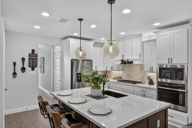 28711 Inverness Pass, Boerne, TX 78006