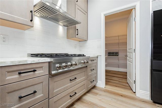 8095 Carpenter Creek Avenue, Las Vegas, NV 89113