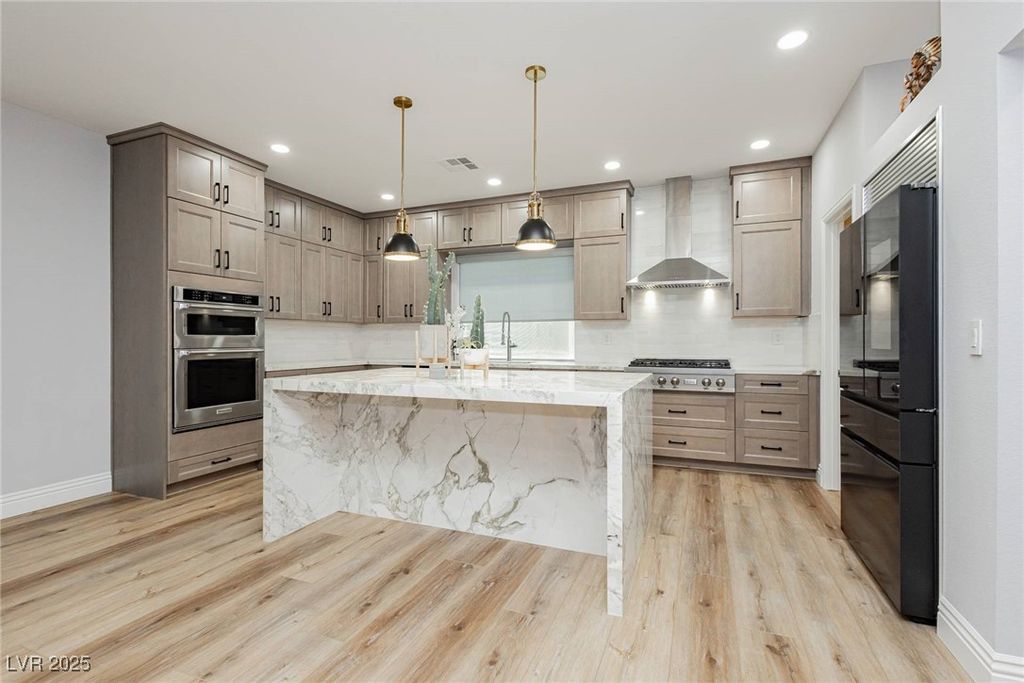 8095 Carpenter Creek Avenue, Las Vegas, NV 89113