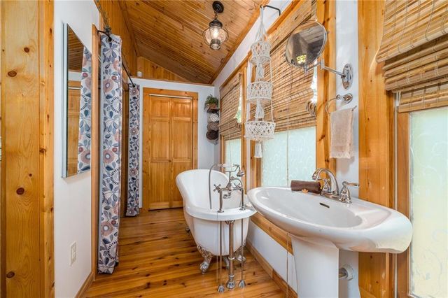 17 Tara Lane, Ellijay, GA 30540