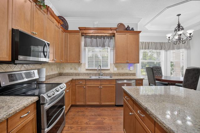 9925 Cobblestone Creek Drive, Boynton Beach, FL 33472