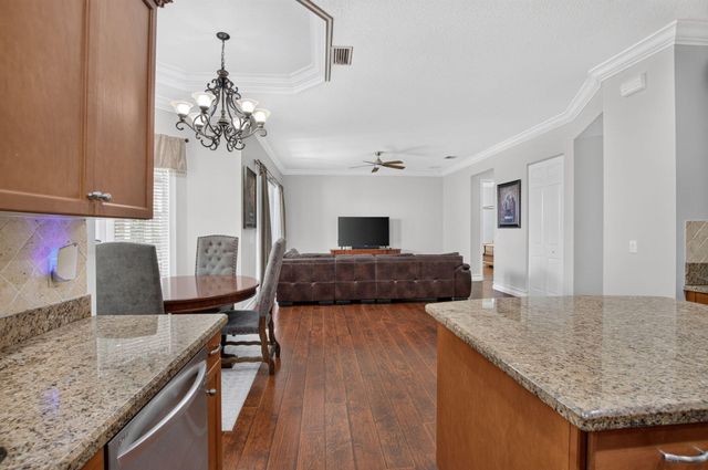 9925 Cobblestone Creek Drive, Boynton Beach, FL 33472