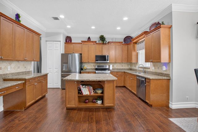 9925 Cobblestone Creek Drive, Boynton Beach, FL 33472