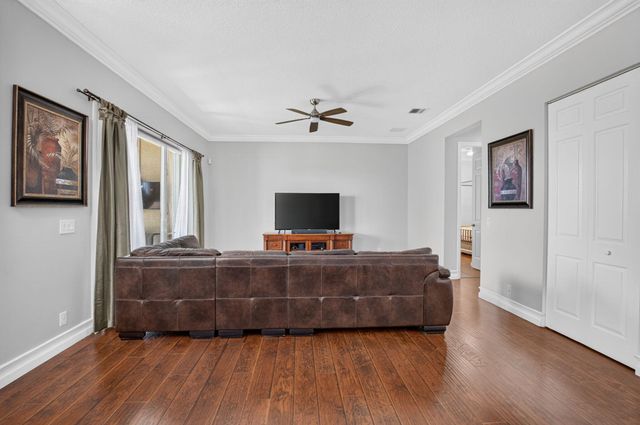 9925 Cobblestone Creek Drive, Boynton Beach, FL 33472