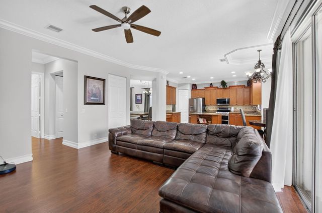 9925 Cobblestone Creek Drive, Boynton Beach, FL 33472