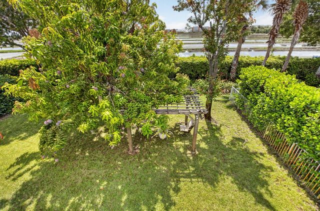 9925 Cobblestone Creek Drive, Boynton Beach, FL 33472