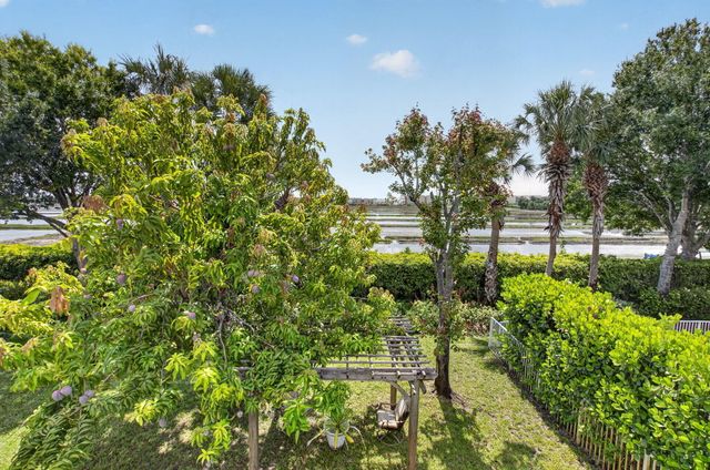 9925 Cobblestone Creek Drive, Boynton Beach, FL 33472