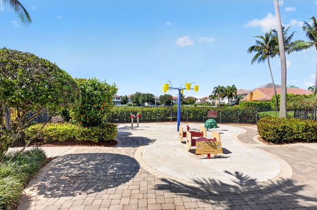 9925 Cobblestone Creek Drive, Boynton Beach, FL 33472