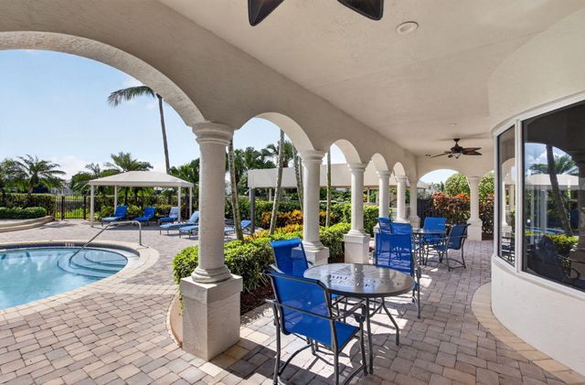 9925 Cobblestone Creek Drive, Boynton Beach, FL 33472