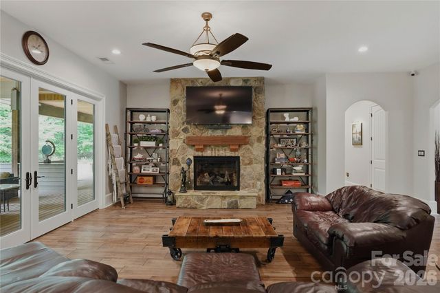 9860 Harvest Lane, Davidson, NC 28036