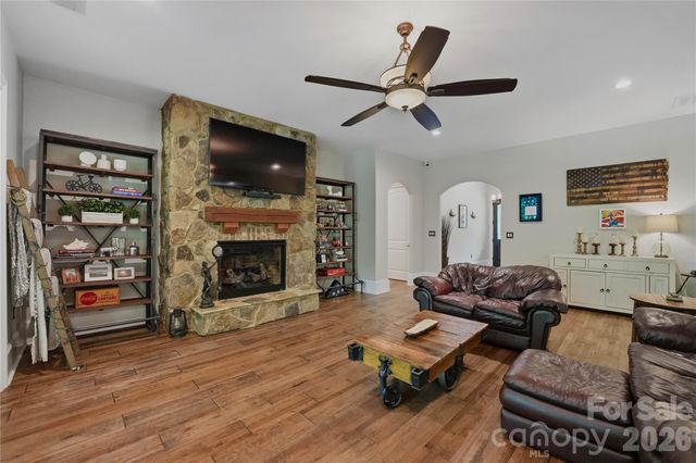9860 Harvest Lane, Davidson, NC 28036