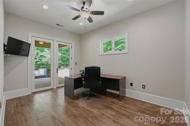 9860 Harvest Lane, Davidson, NC 28036