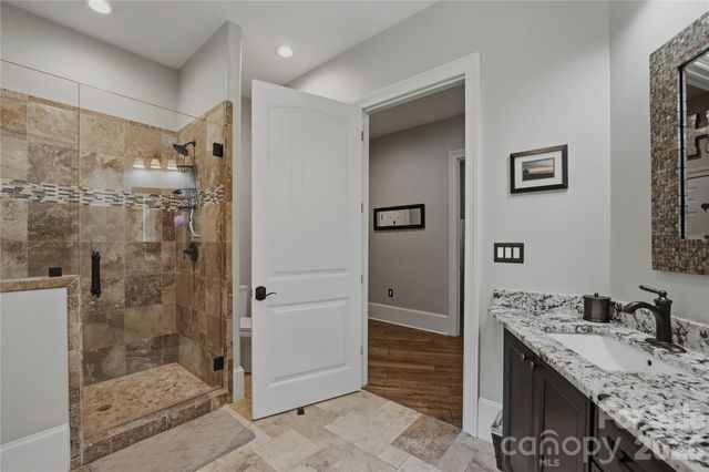 9860 Harvest Lane, Davidson, NC 28036