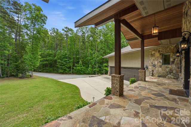 9860 Harvest Lane, Davidson, NC 28036