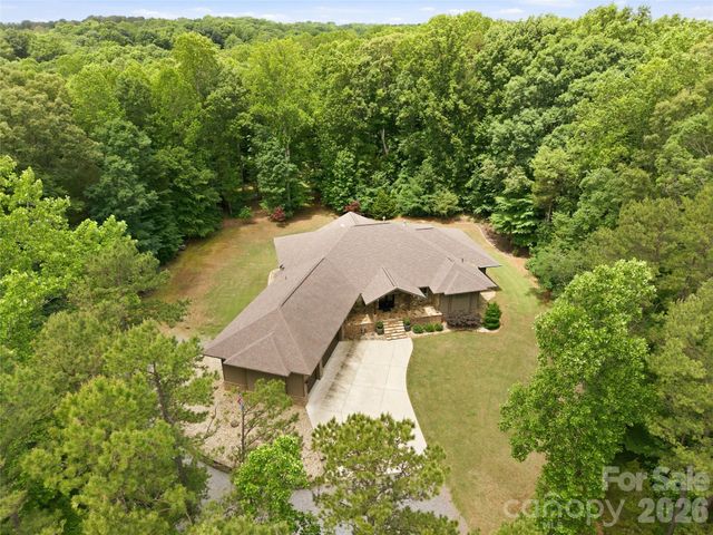 9860 Harvest Lane, Davidson, NC 28036