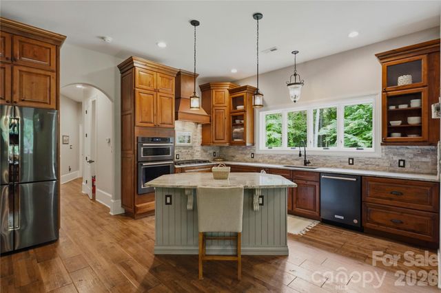 9860 Harvest Lane, Davidson, NC 28036