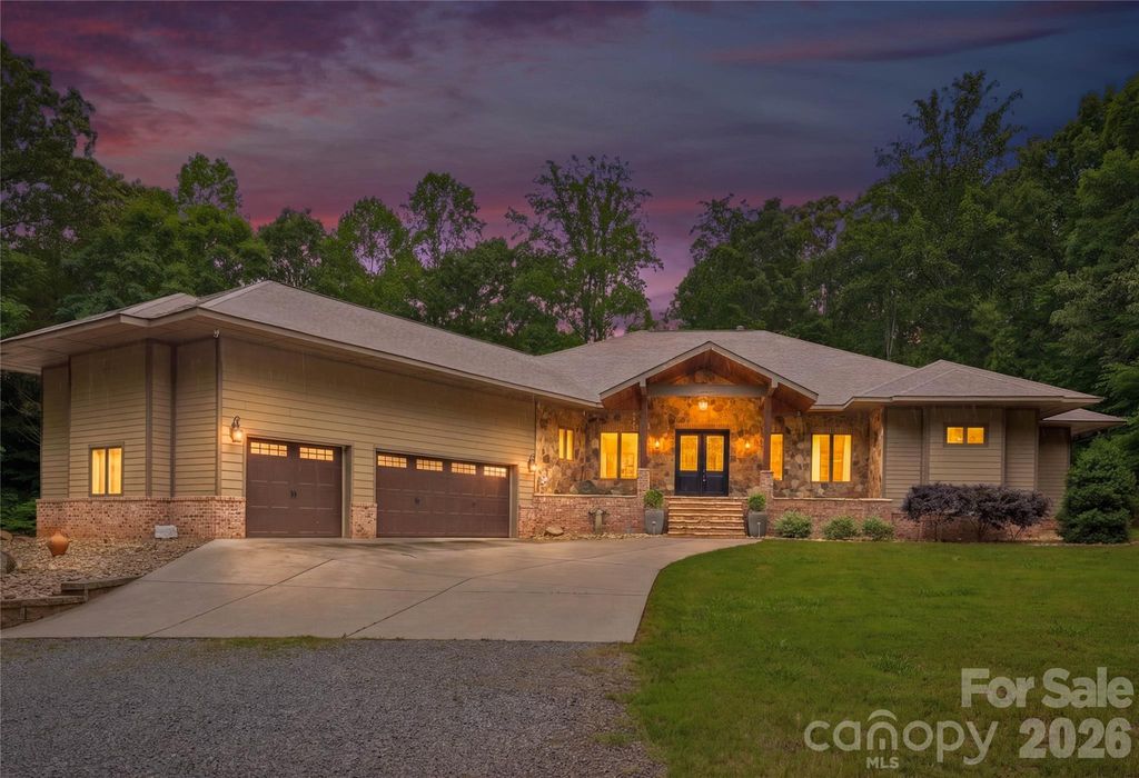 9860 Harvest Lane, Davidson, NC 28036