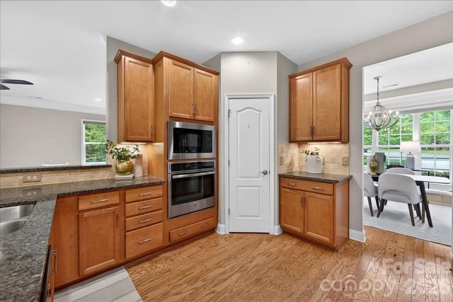 1834 Alden Oaks Drive, Charlotte, NC 28270