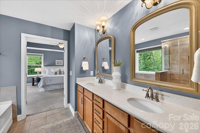 1834 Alden Oaks Drive, Charlotte, NC 28270