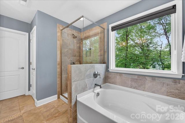 1834 Alden Oaks Drive, Charlotte, NC 28270