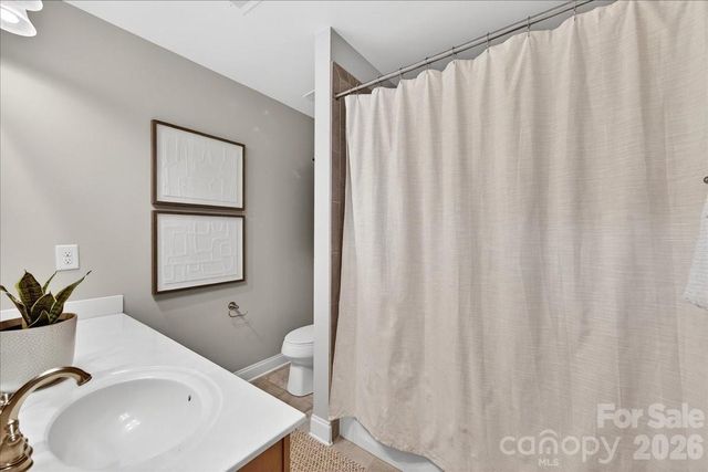 1834 Alden Oaks Drive, Charlotte, NC 28270