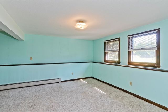 6 Pine Wood Dr, Southampton, MA 01073