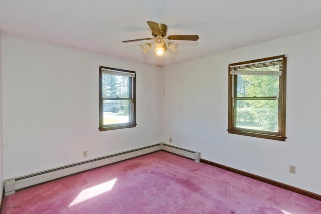 6 Pine Wood Dr, Southampton, MA 01073