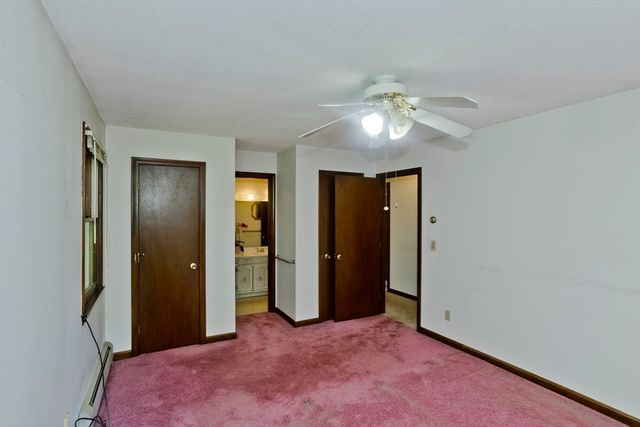 6 Pine Wood Dr, Southampton, MA 01073