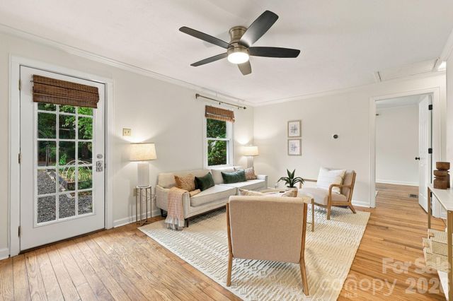 21 Balsam Avenue, Asheville, NC 28806