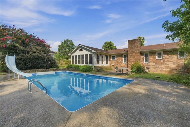 1232 Hall Drive, Bridgeport, AL 35740