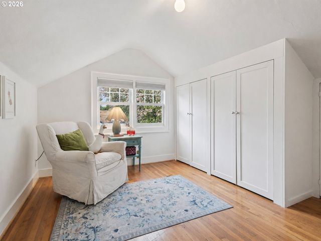 4124 Ne MULTNOMAH St, Portland, OR 97232