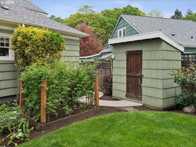 4124 Ne MULTNOMAH St, Portland, OR 97232