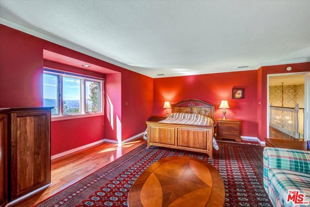 441 Audraine Drive, Glendale, CA 91202