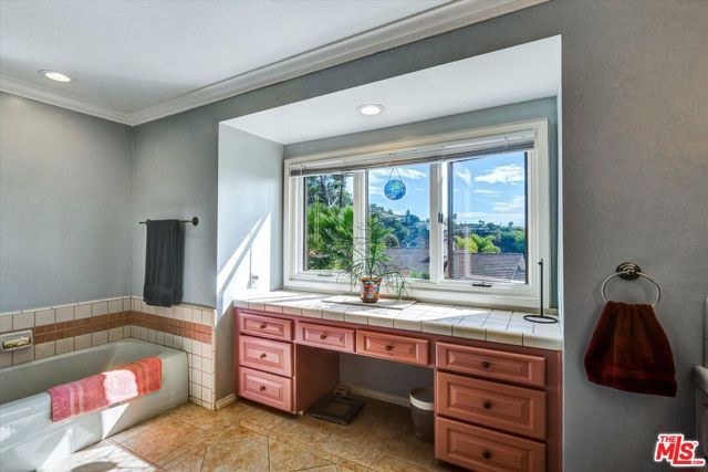 441 Audraine Drive, Glendale, CA 91202