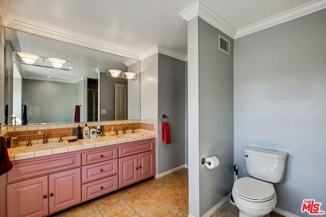 441 Audraine Drive, Glendale, CA 91202