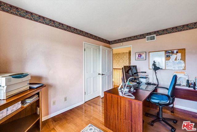 441 Audraine Drive, Glendale, CA 91202