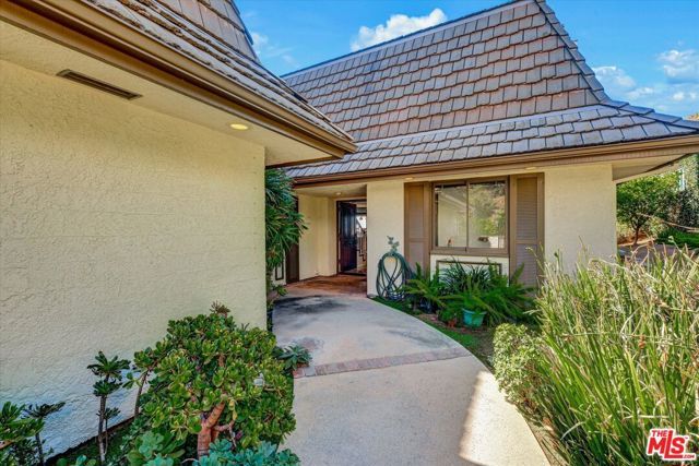 441 Audraine Drive, Glendale, CA 91202