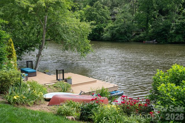305 Lakewood Drive, Asheville, NC 28803