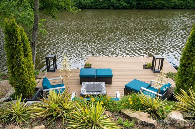 305 Lakewood Drive, Asheville, NC 28803