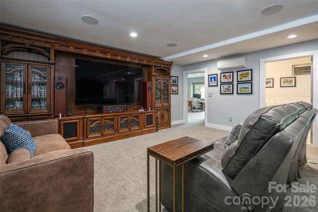 305 Lakewood Drive, Asheville, NC 28803