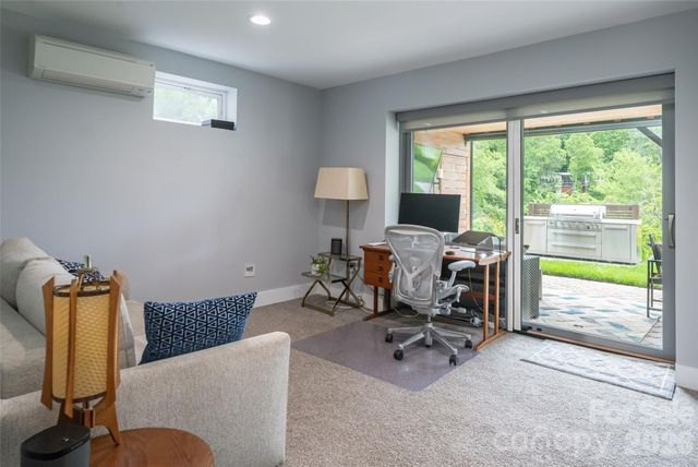 305 Lakewood Drive, Asheville, NC 28803