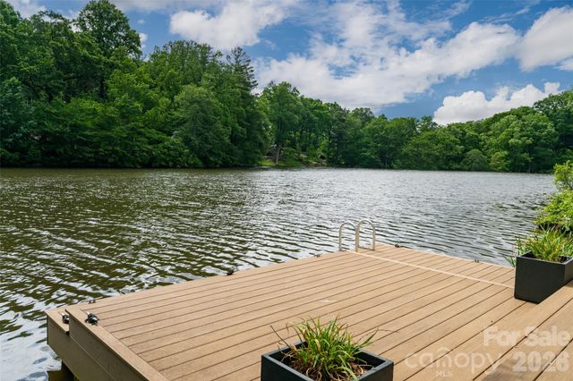 305 Lakewood Drive, Asheville, NC 28803