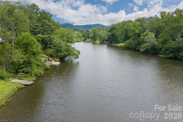 305 Lakewood Drive, Asheville, NC 28803