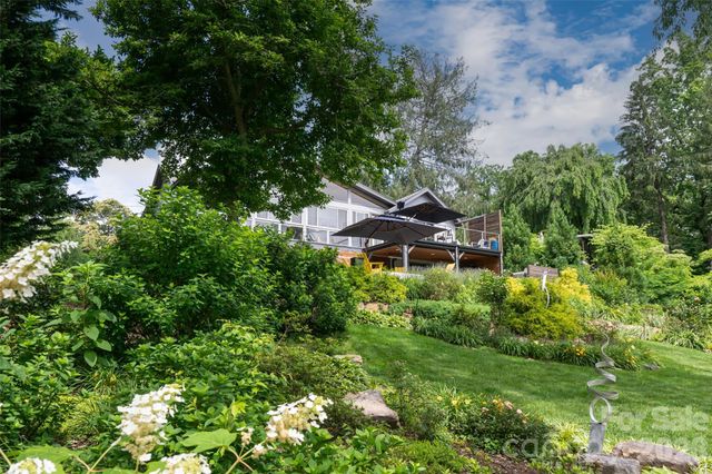 305 Lakewood Drive, Asheville, NC 28803