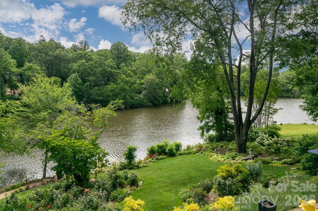 305 Lakewood Drive, Asheville, NC 28803